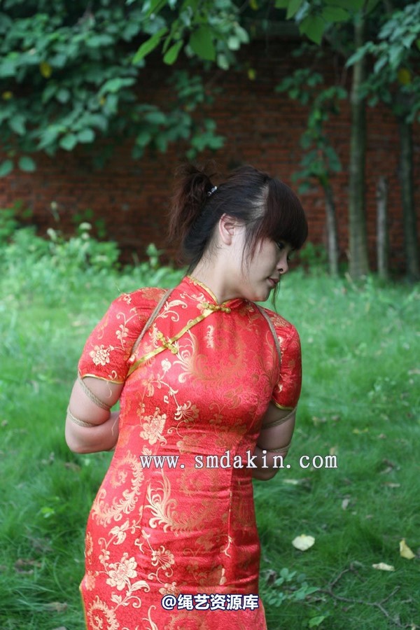 锐度主张 - 红旗袍模特：姗姗 第 25 张图片