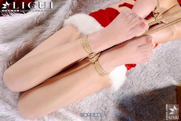 丽柜美束 - 2013-01-31 Model 文静 第 16 张图片