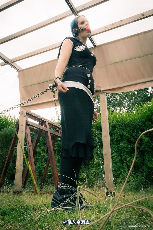 limitedaudience - 2014 beckykat chained 2 第 21 张图片