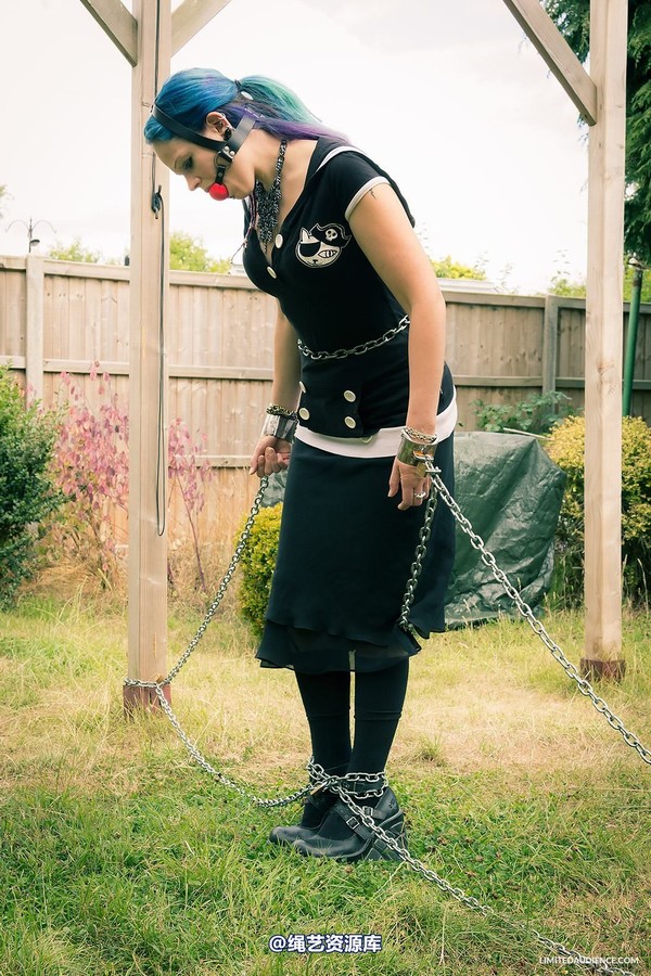 limitedaudience - 2013 beckykat chained 第 7 张图片