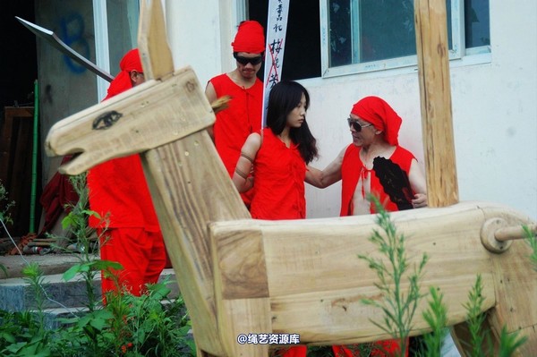 mj影视 - 血的代价-红罪衣刑场木驴斩－梅晓芳2013-08-26 第 79 张图片