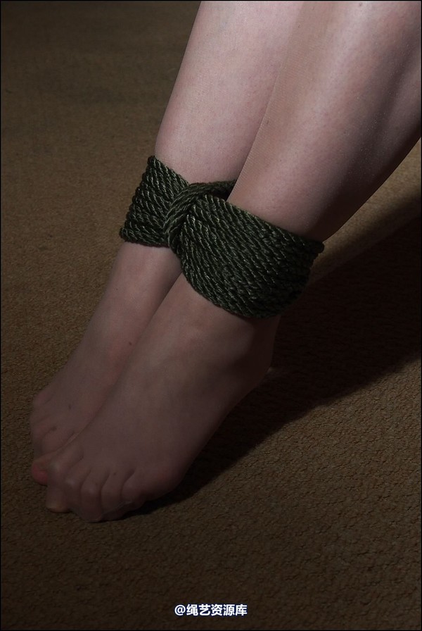simplytied - Ready for Christmas party 第 34 张图片