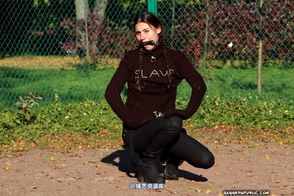 gaggedinpublic - gip404 第 32 张图片