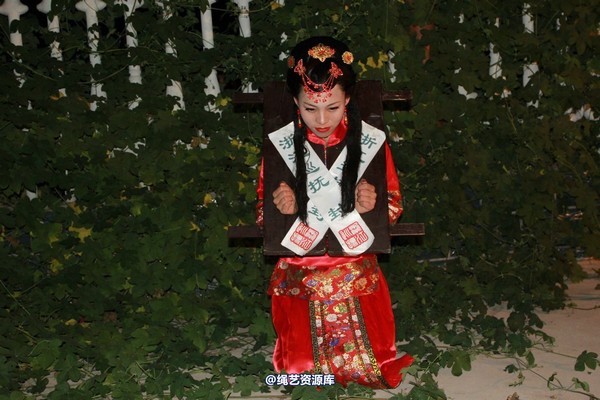胜景山庄 - 292-古代新娘戴枷 第 18 张图片