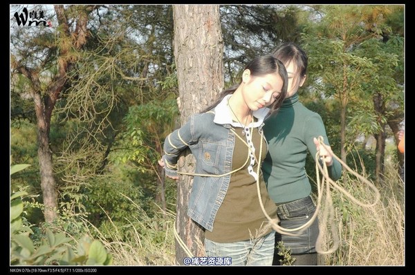 唯美之家 - 2008-11-13外拍(集体) 第 17 张图片