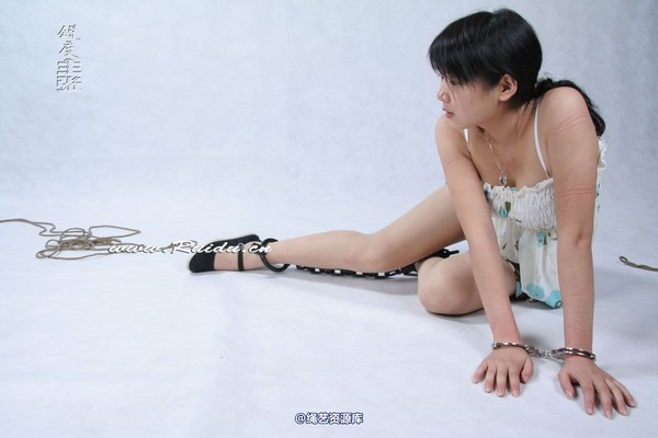 锐度主张 - 婷婷镣铐一组 第 24 张图片