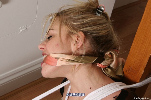 bondagebob - Tammy Squirming for freedom - no chance 第 103 张图片