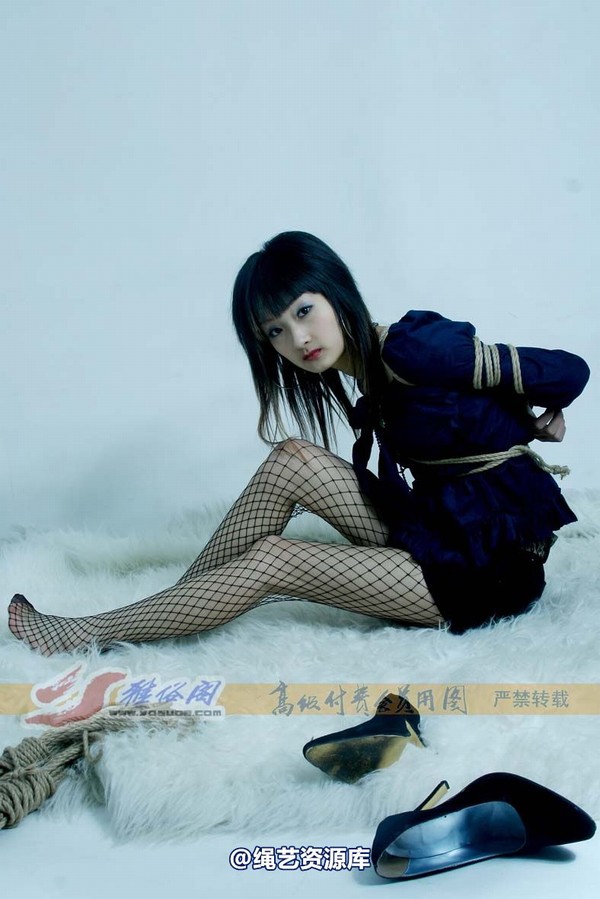 雅俗阁 - 20070404雪儿制服 第 22 张图片