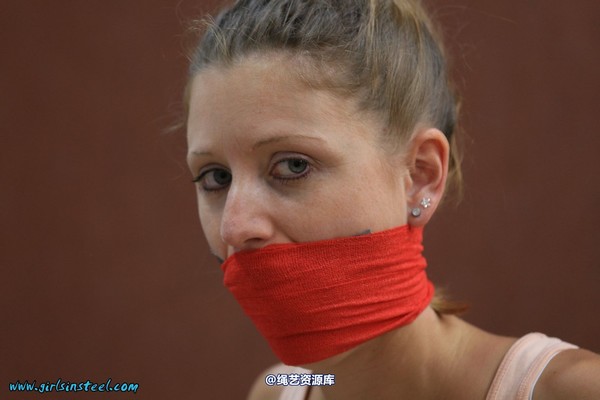 girlsinsteel - Tightly cuffed to the chair with watch 第 45 张图片