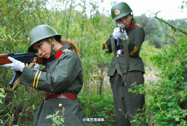 唯美之家 - 外拍军装三模特 第 255 张图片