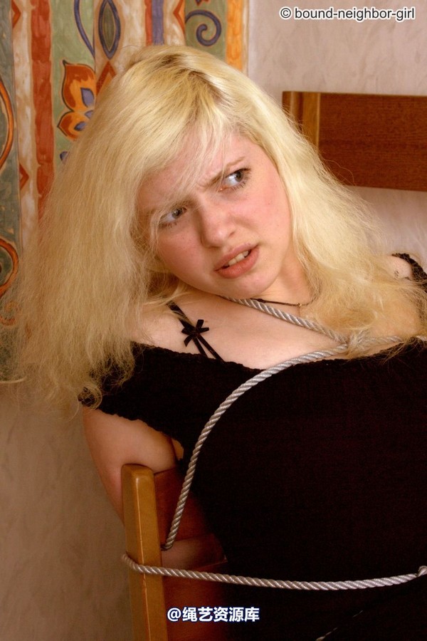 bound-neighbor-girl - Svenja - In Hotel Room tied 1 第 45 张图片