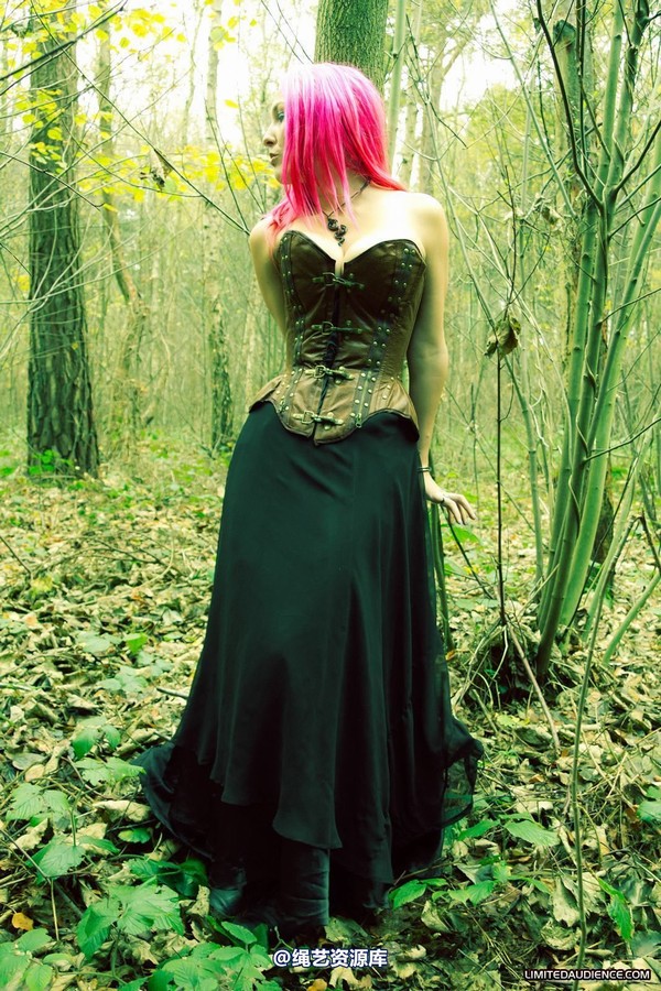 limitedaudience - 2012 elyssia cuffed in the woods 第 7 张图片