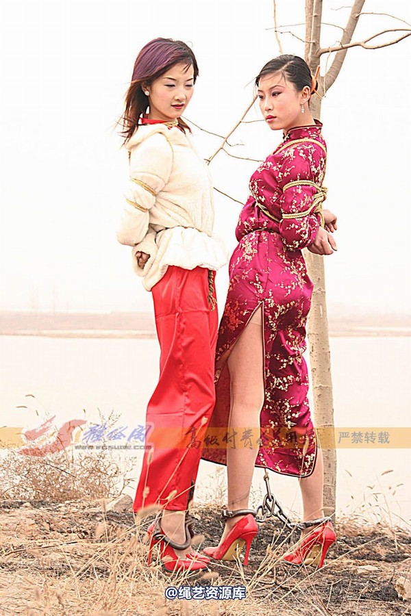 雅俗阁 - 20060331新太行采风---雪儿、雅柔旗袍合拍 第 15 张图片