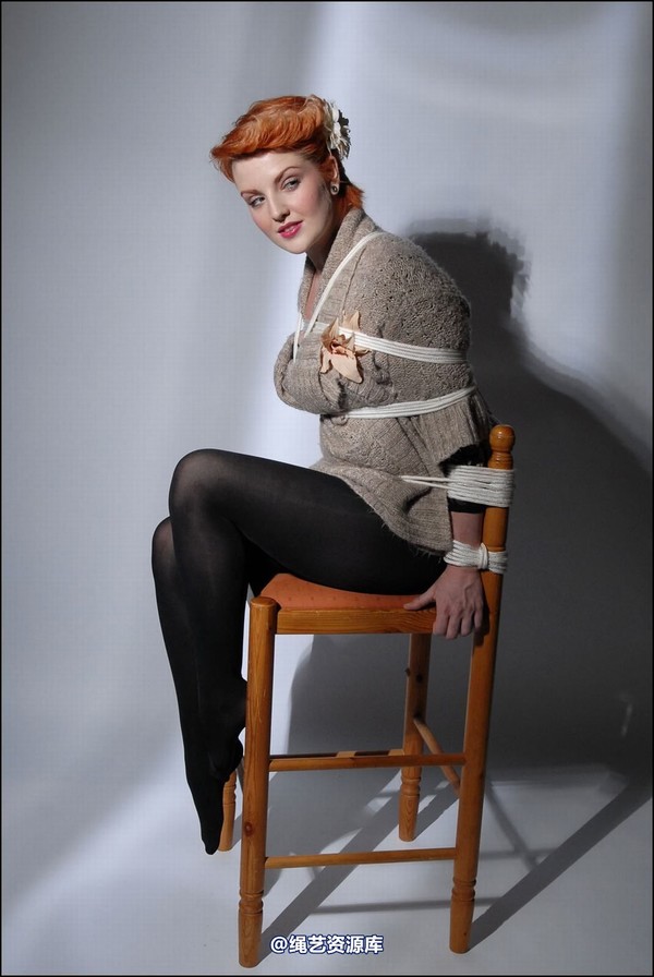 simplytied - RR in tight chair tie 第 13 张图片