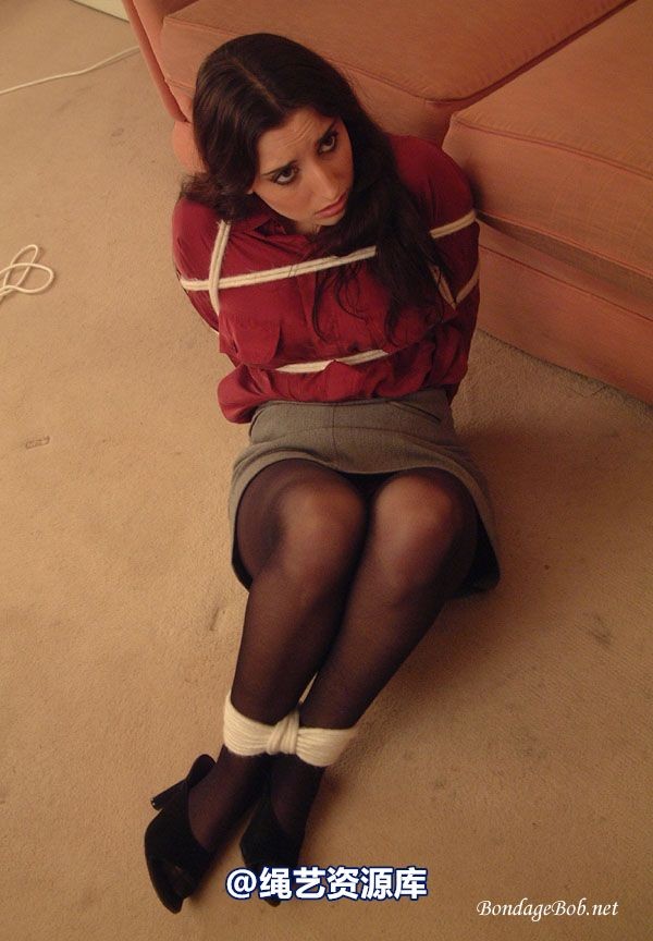 bondagebob - Jasmine De Launay Home invasion 第 4 张图片
