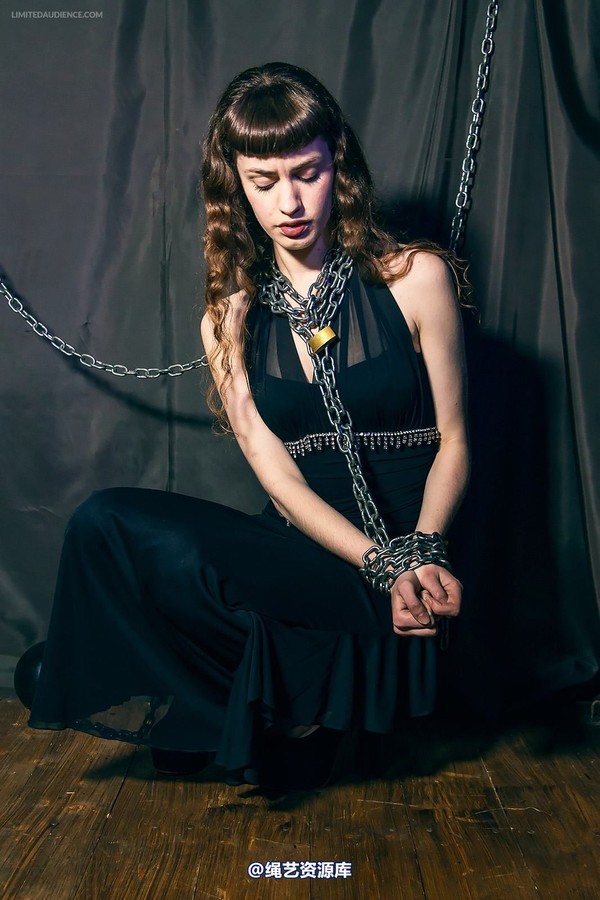 limitedaudience - 2014 fay lady in chains 第 7 张图片