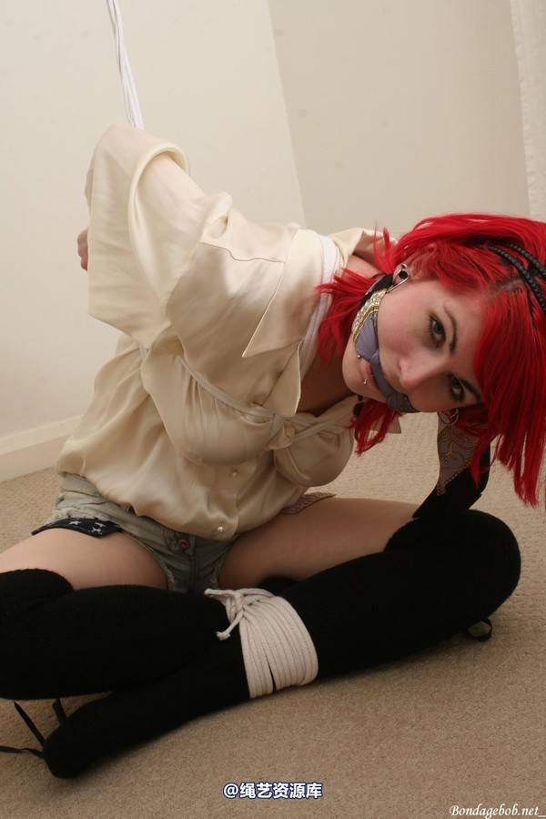 bondagebob - Emma J Black That pirate look! 第 93 张图片