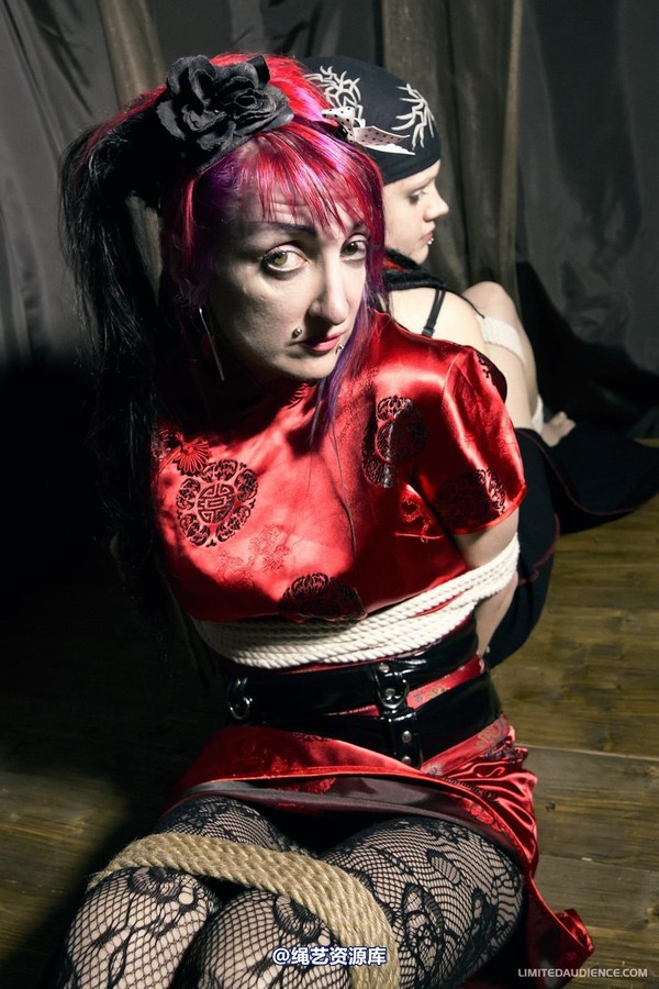 limitedaudience - 2012 beckykat loltaru back to back 第 4 张图片