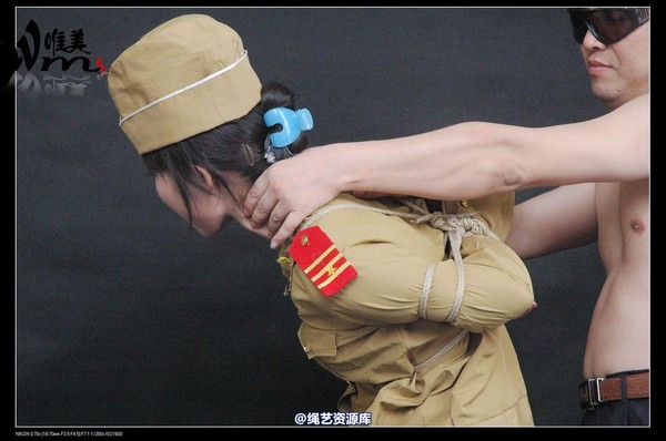 唯美之家 - 2008-08-06水柔军装 第 245 张图片