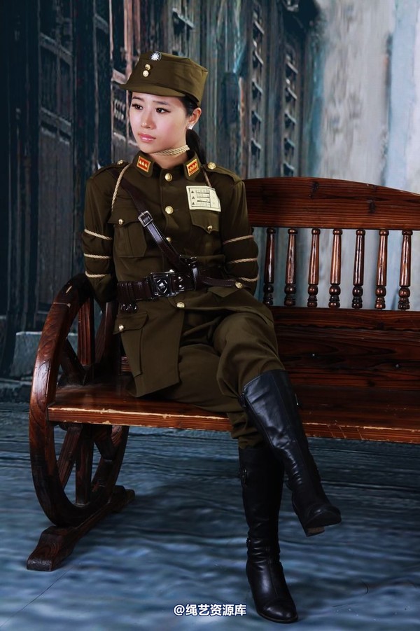 神艺缘 - 235-美式女制服 第 16 张图片