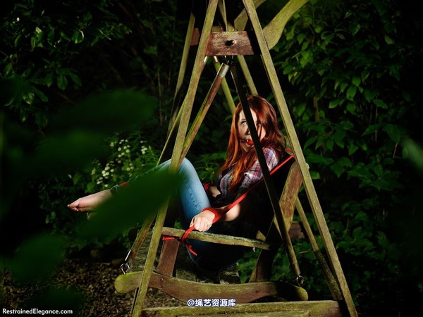 restrainedelegance - Plucky Girl Detective 第 12 张图片