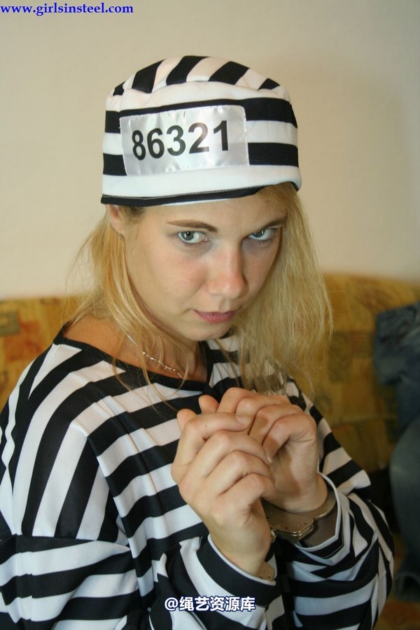 girlsinsteel - 2 dangerous girls as convicts 第 20 张图片