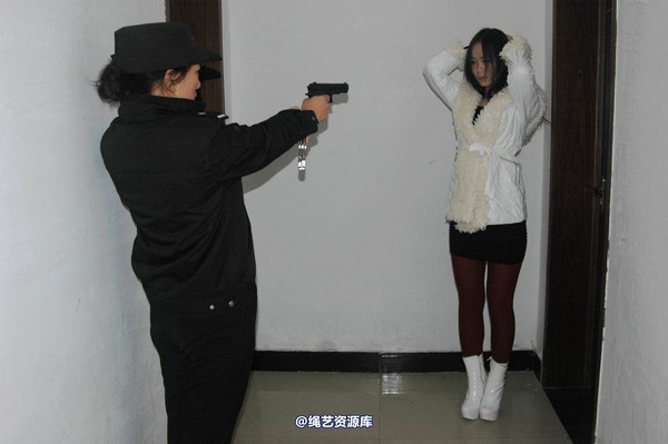 mj影视 - 安娜抓捕2013-04-13 第 23 张图片