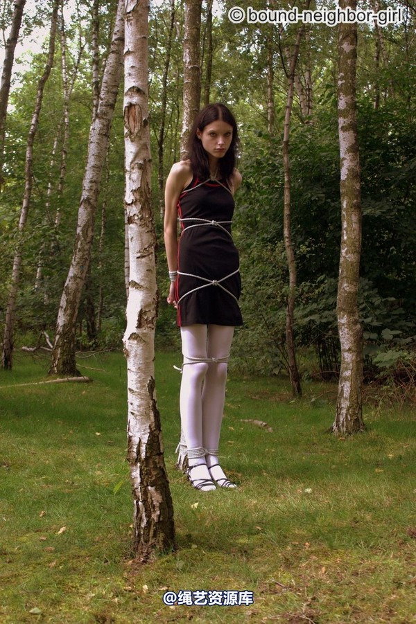 bound-neighbor-girl - Tanja - Tied up in the forest 2 第 30 张图片