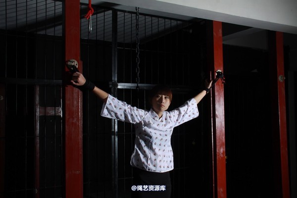 神艺缘 - 149-漆黑的小屋 第 12 张图片