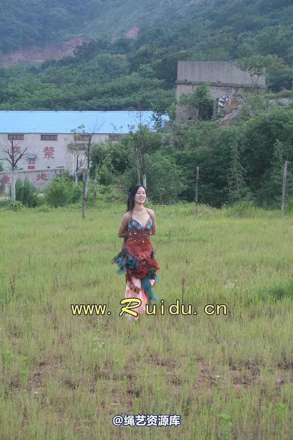 锐度主张 - 20070818第29期 宝宝草地漫舞图片 第 154 张图片