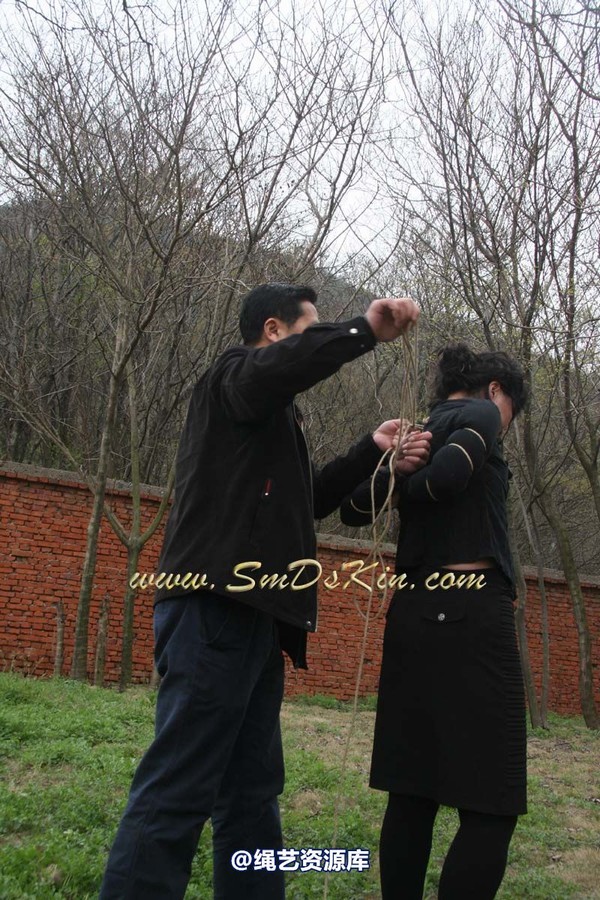 锐度主张 - 2009年第21期捆绑图（2009.4.26）3.28聚会，同好MM极限紧缚 第 70 张图片