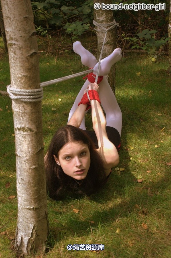 bound-neighbor-girl - Tanja - Tied up in the forest 3 第 34 张图片