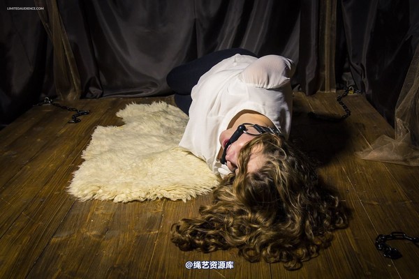 limitedaudience - 2015 alais peach hogtied 第 3 张图片