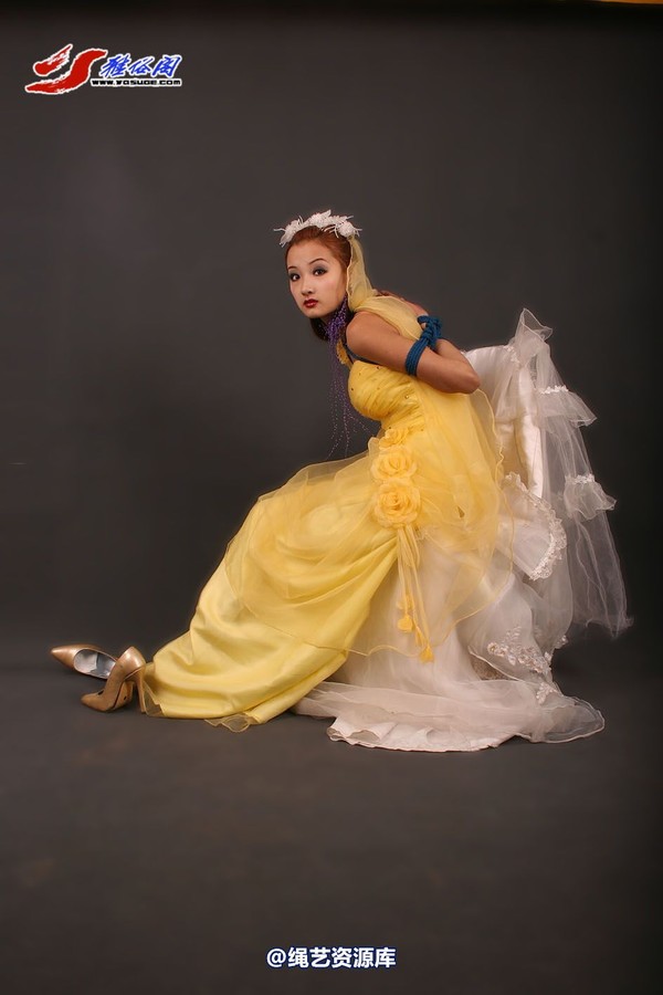 雅俗阁 - 20060402雪儿黄色婚纱 第 40 张图片