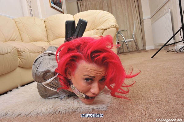 bondagebob - Becky Holt Hogtied 第 114 张图片