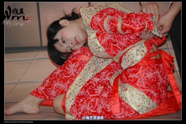 唯美之家 - 08-05-29盈盈汉服-护士装 第 53 张图片