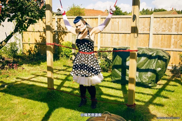 limitedaudience - 2012 raevan spread outdoors 第 21 张图片