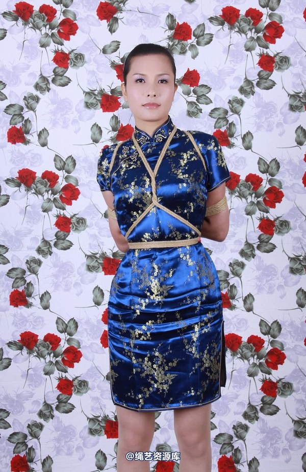 神艺缘 - 123-豪爽美女穿上旗袍，绑起来一样风情万钟 第 5 张图片