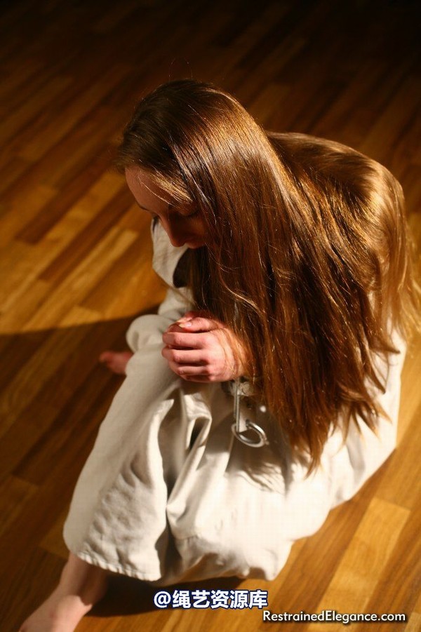 restrainedelegance - Medieval Princess Bound and Gagged 第 38 张图片