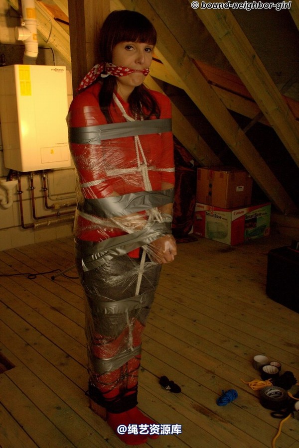 bound-neighbor-girl - Susan - Tied up in the Attic 2 第 37 张图片