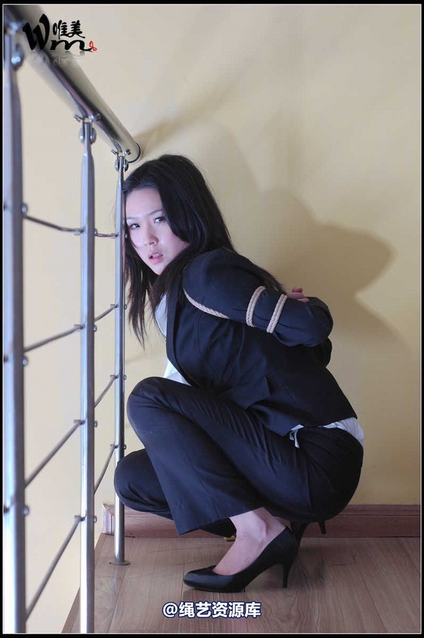 唯美之家 - 雪儿制服2010-3-13 第 33 张图片