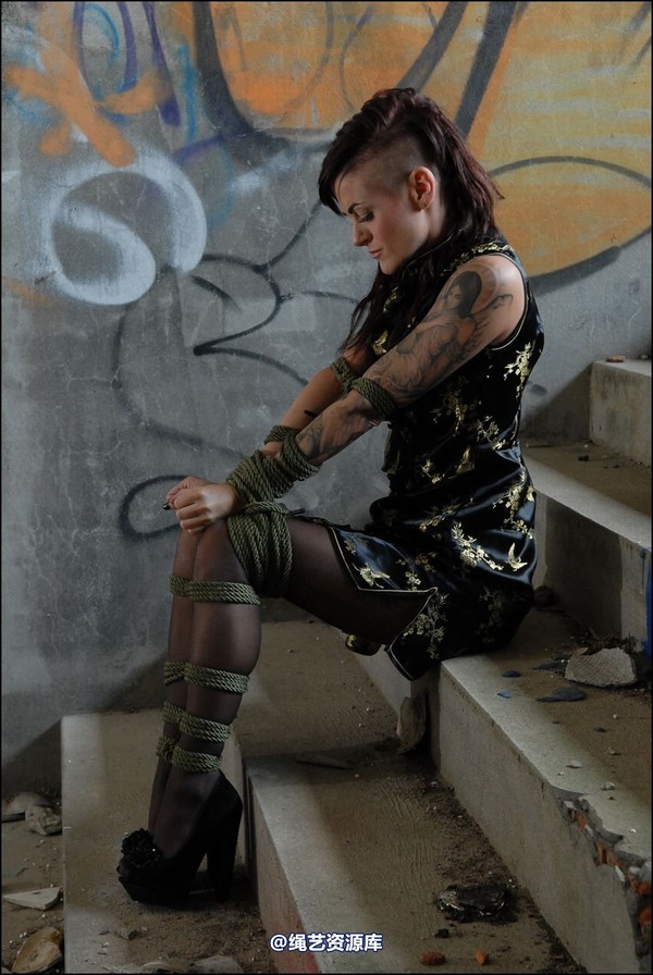simplytied - Wee Black Chinese Dress 第 21 张图片