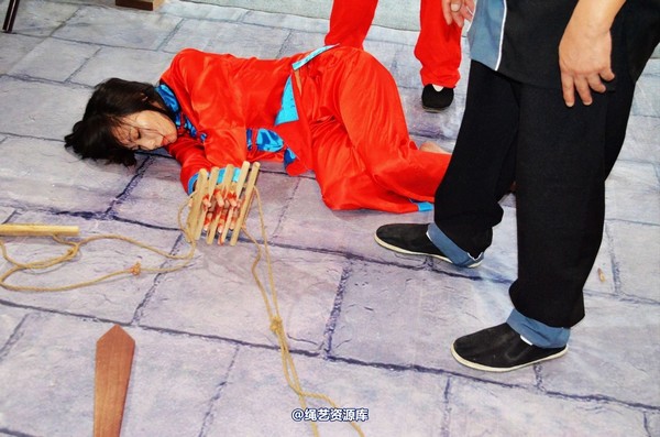 mj影视 - 血的代价梦境古大堂 女囚众生相2013-08-26 第 151 张图片