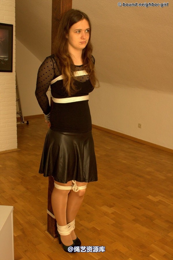 bound-neighbor-girl - Guest Romy - For the first time tied up in the office 2 第 44 张图片