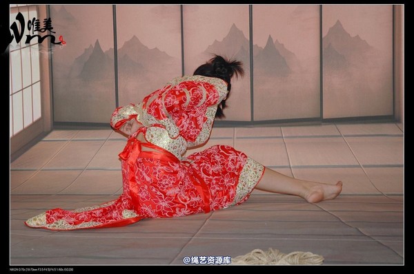 唯美之家 - 08-05-29盈盈汉服-护士装 第 22 张图片