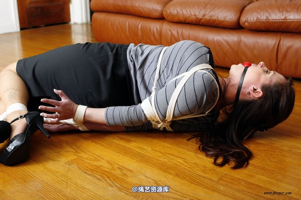jbroper - Christina Carter 2011-2 第 27 张图片
