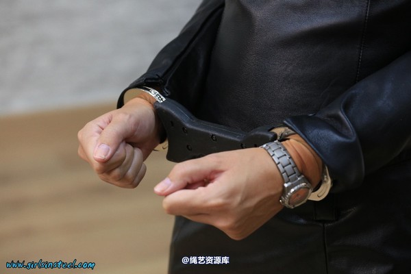 girlsinsteel - Leather lady Sophia cuffed and gagged 第 62 张图片