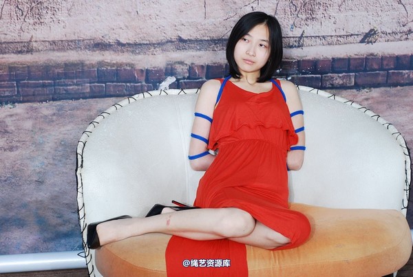 唯美之家 - 白雪试服装5 第 21 张图片