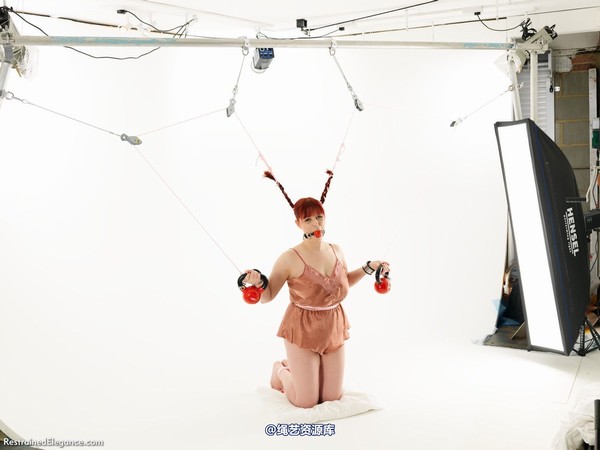 restrainedelegance - Pigtail Predicament 第 25 张图片