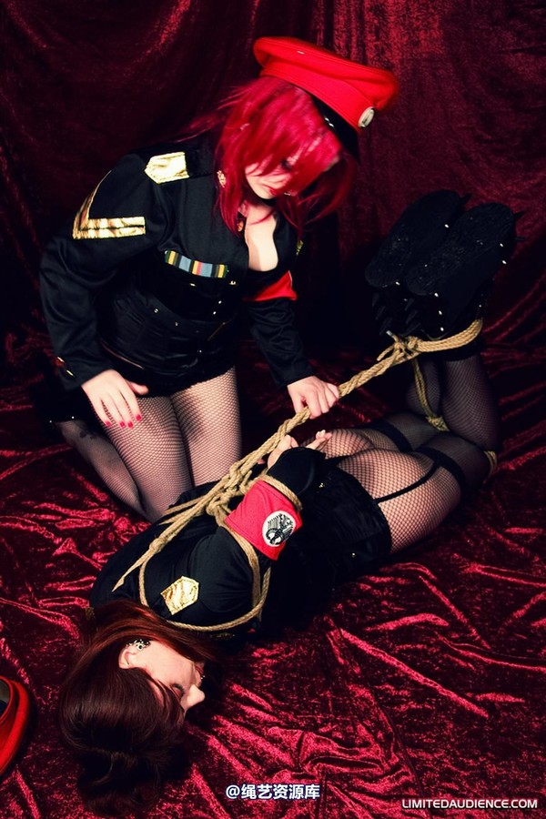 limitedaudience - 2009 scarlett shrinking violet agents in training 第 8 张图片